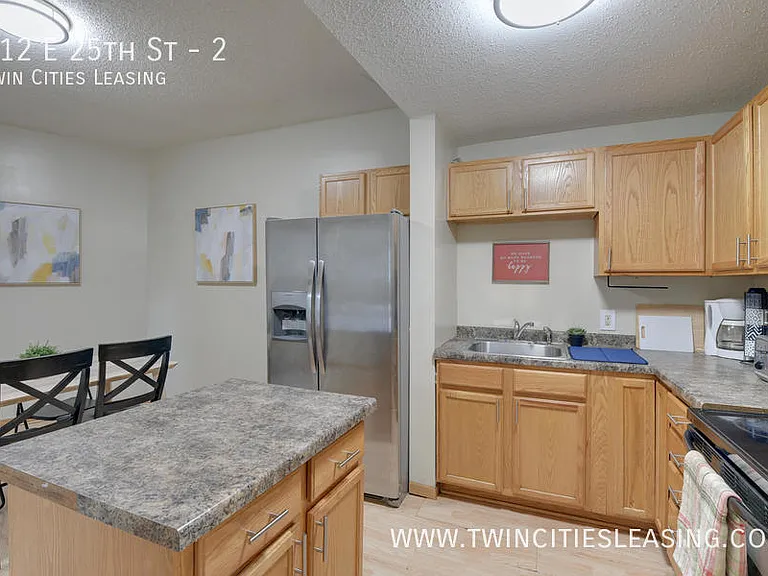 912 E 25th St #2 — Photo 22