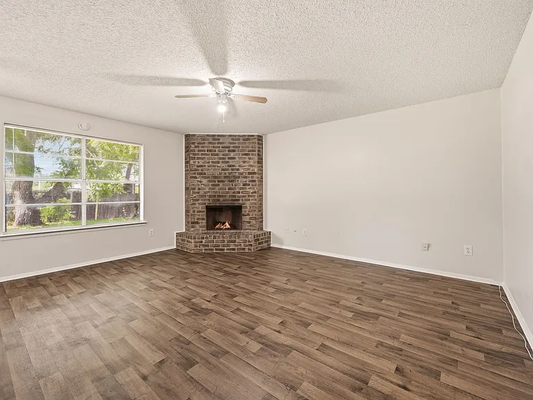 616 Reveille Rd — Photo 12
