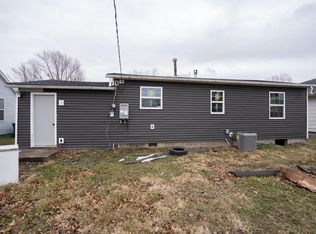 521 Garfield Ave, Moberly, MO 65270