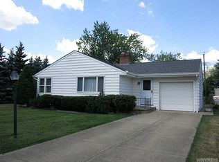 1463 Red Jacket Rd, Grand Island, NY 14072
