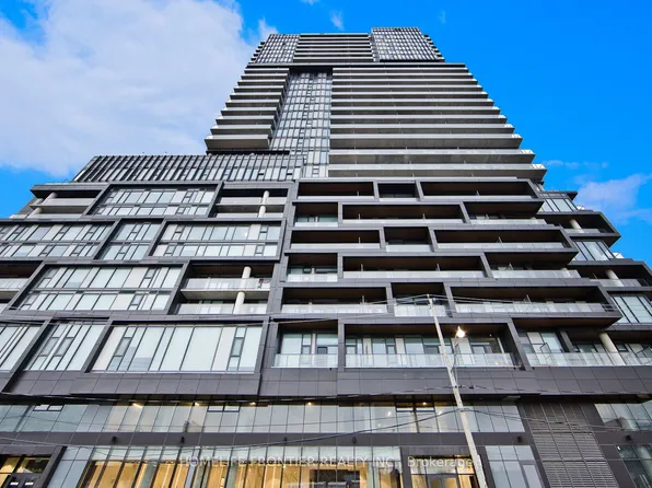 1285 Dupont St #2803, Toronto, ON M6H 2A5