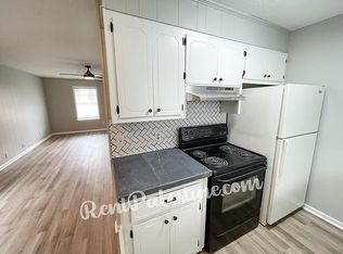 203 E Dallas St #203, Palestine, TX 75801