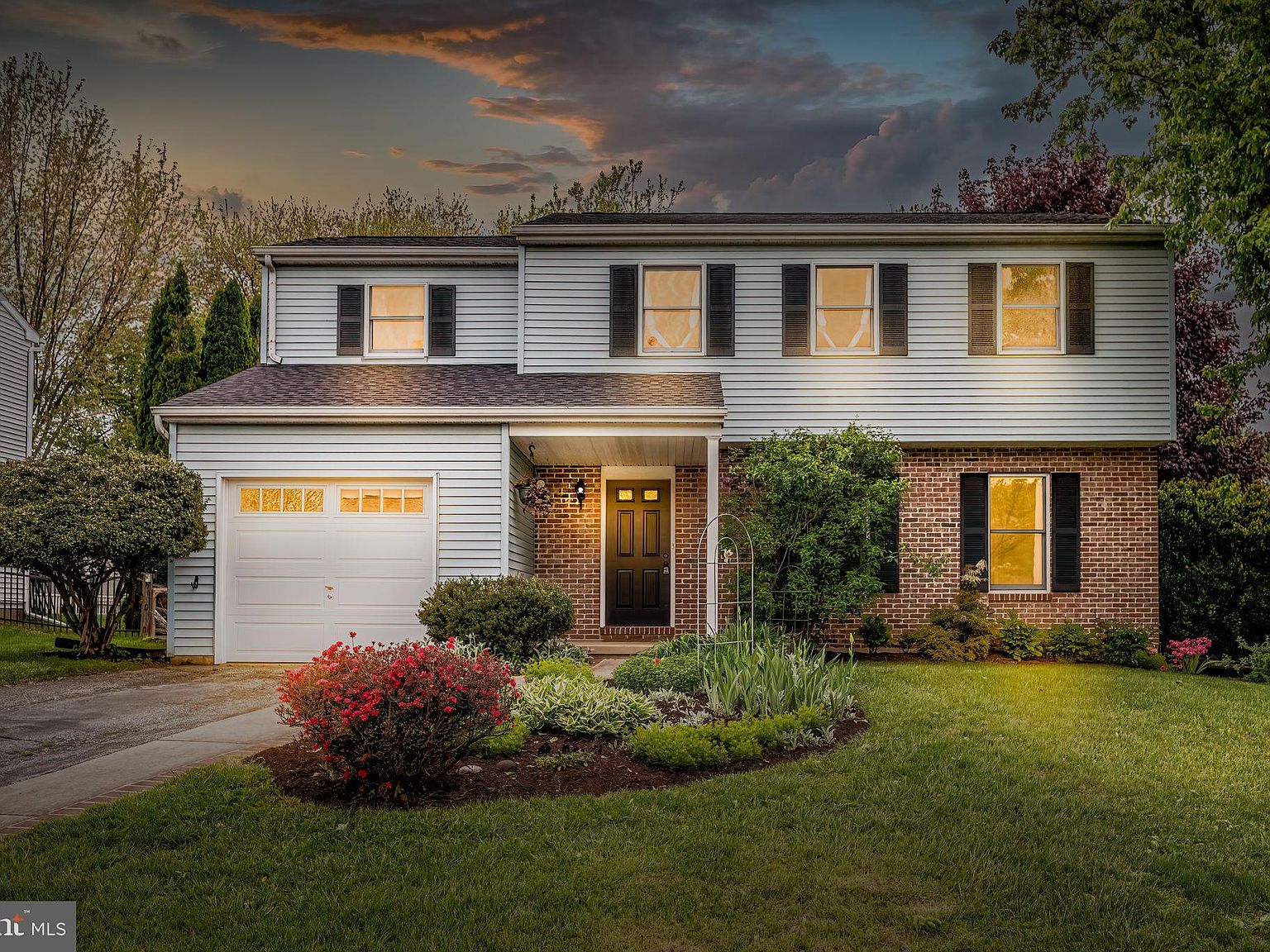 597 W 6th Ave, Parkesburg, PA 19365 Zillow