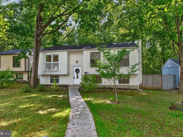 2270 Cocquina Dr, Reston, VA 20191