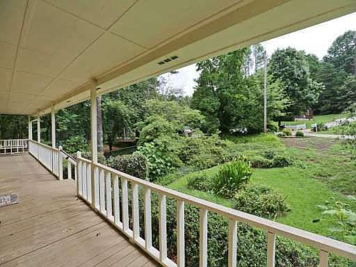 4th image of 4047 Tutwren Ct NE