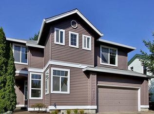 9395 SW Quinault Ln, Tualatin, OR 97062