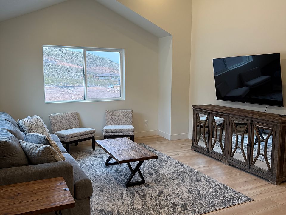 1st image of 1074 W Rock View Dr #1