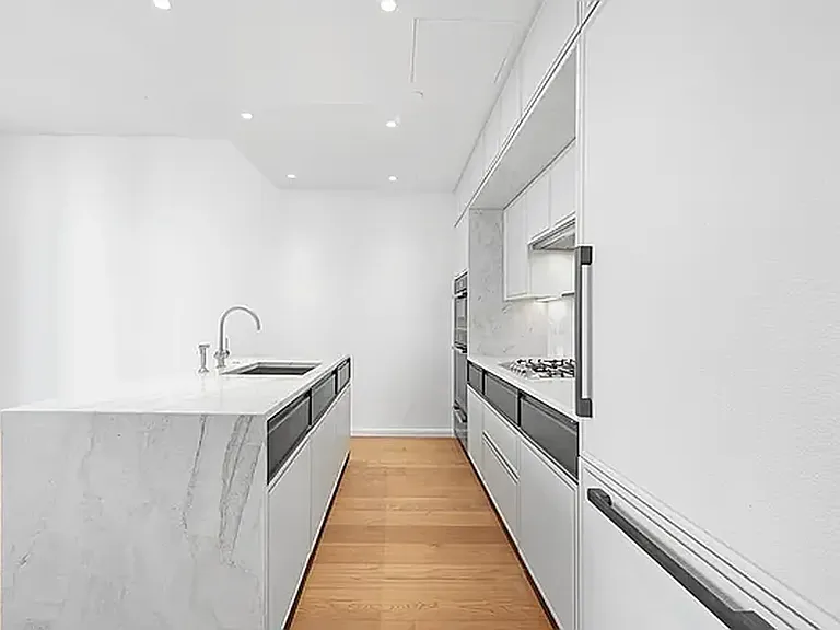 5 Beekman St #22C — Photo 9