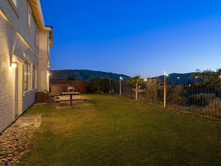 7475 Hunter Glen Dr — Photo 17