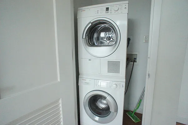 Rented by Nest Seekers International | media 52