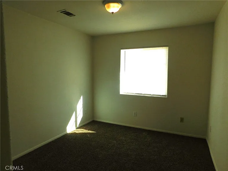 8312 Tamarack Ave — Photo 16