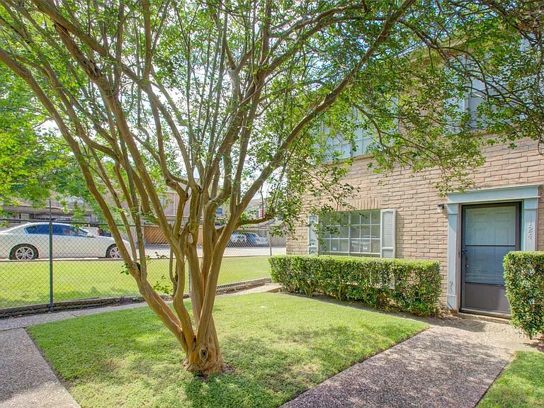4124 Belle Park Dr #E — Photo 5