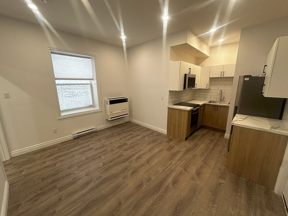 1st image of 110 Gloucester St #Street4-4