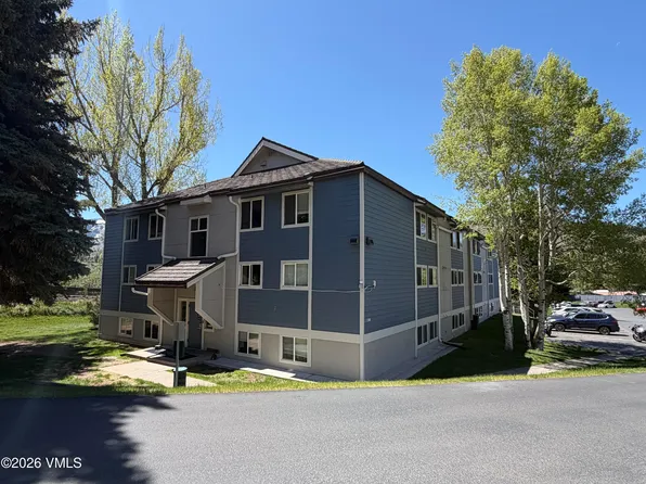 811 W Beaver Creek Blvd APT 4, Avon, CO 81620