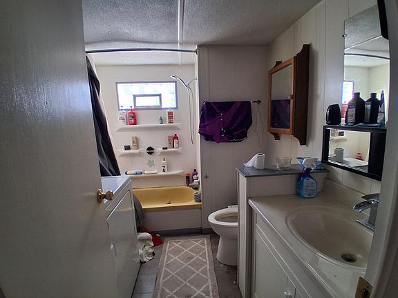 3rd image of 507 E Groninger St