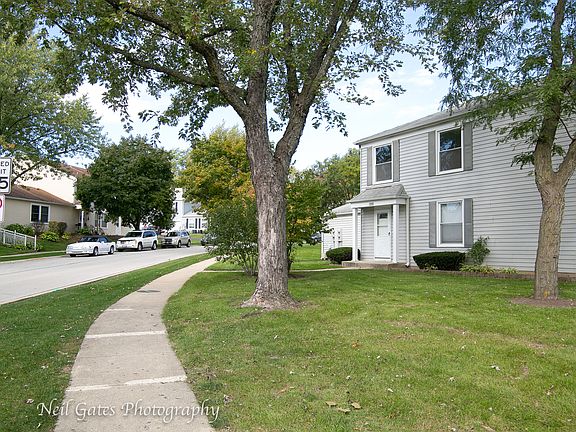 2nd image of 1285 Pleasant Ave Unit B