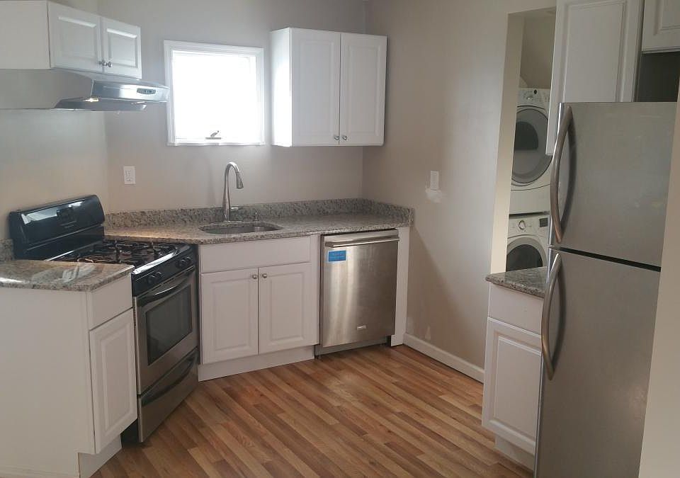 1st image of 62 Railroad Ave