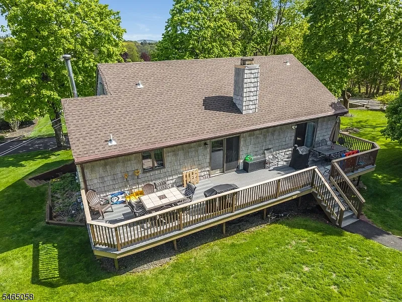 3 bed, 2.0 bath, $3,200 — Photo 1