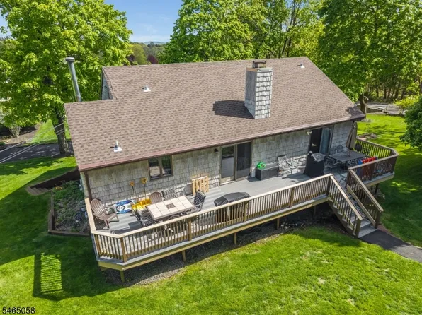 66 Bunnvale Rd, Califon, NJ 07830
