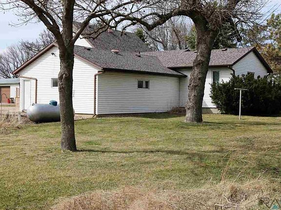 5th image of 47845 271st St