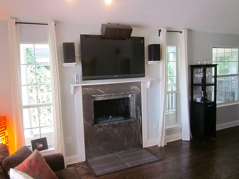Gas fireplace