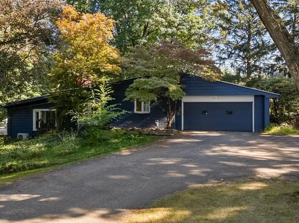 912 Berry Ave, Ashland, OH 44805