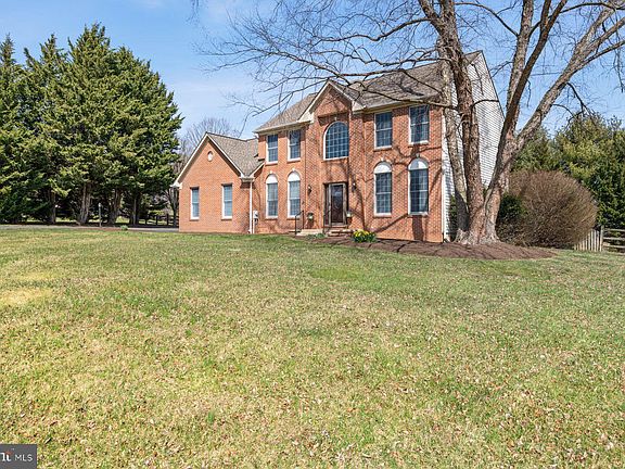2nd image of 16008 Lady Camarin Ct