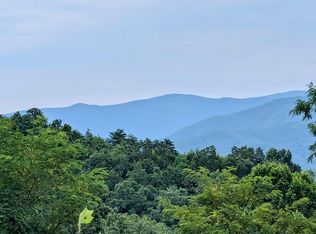 849 Vixen Run, Gatlinburg, TN 37738
