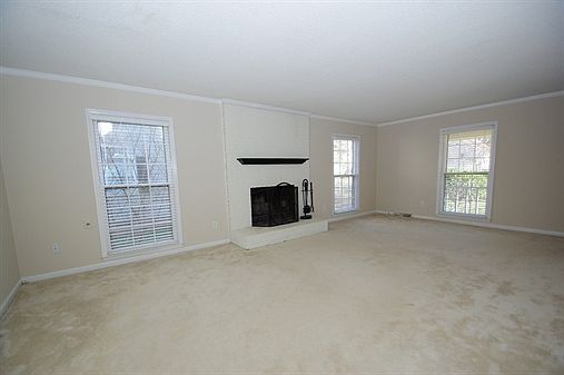 5th image of 4320 Meadowridge Dr