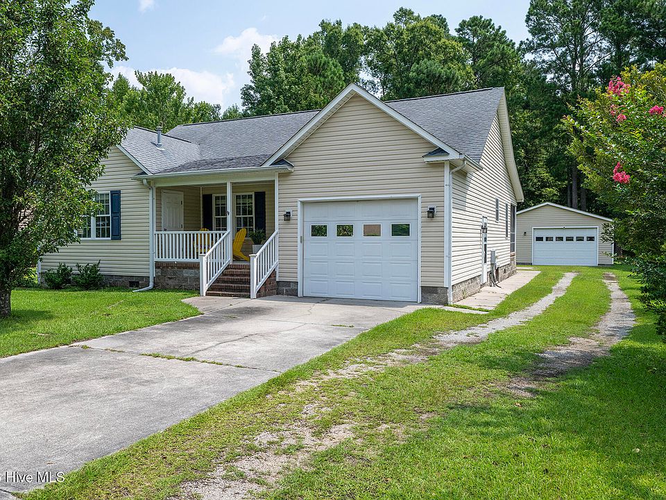 1st image of 122 Laura Drive
