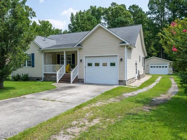 122 Laura Drive, New Bern, NC 28562