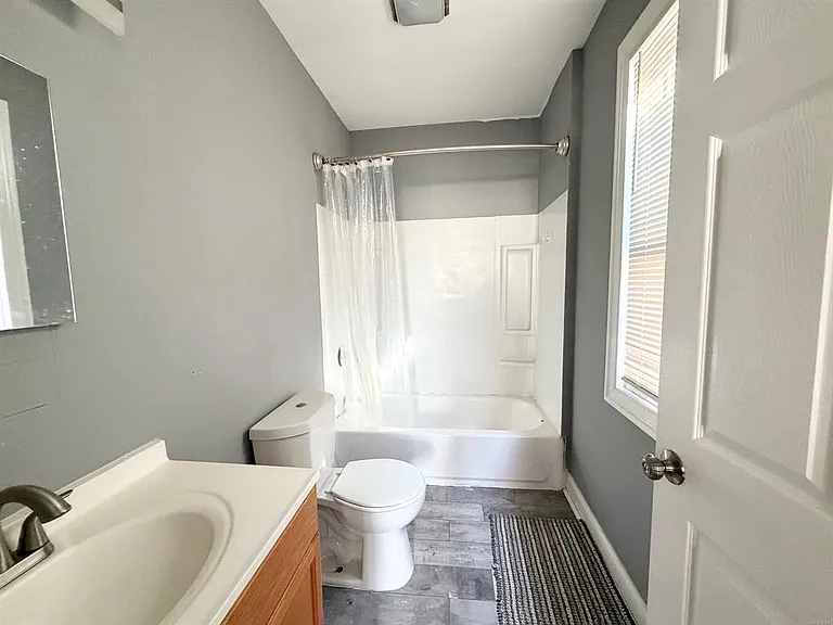 46 Frank St #2 — Photo 11