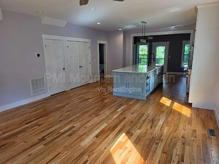 156 Bradley St — Photo 6