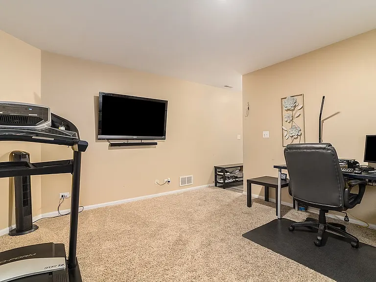 2430 Oakfield Ct #2430 — Photo 10