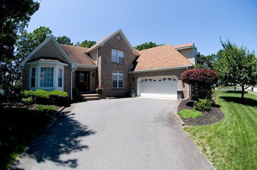718 Tall Oaks Dr, Brick, NJ 08724 Zillow