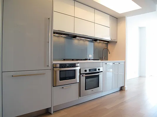 Rented by Town Residential | media 27