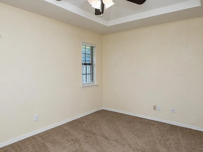 4808 Mount Everest Dr — Photo 25