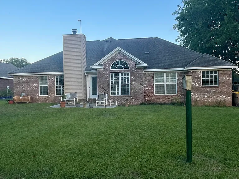 766 Marshview Dr — Photo 3
