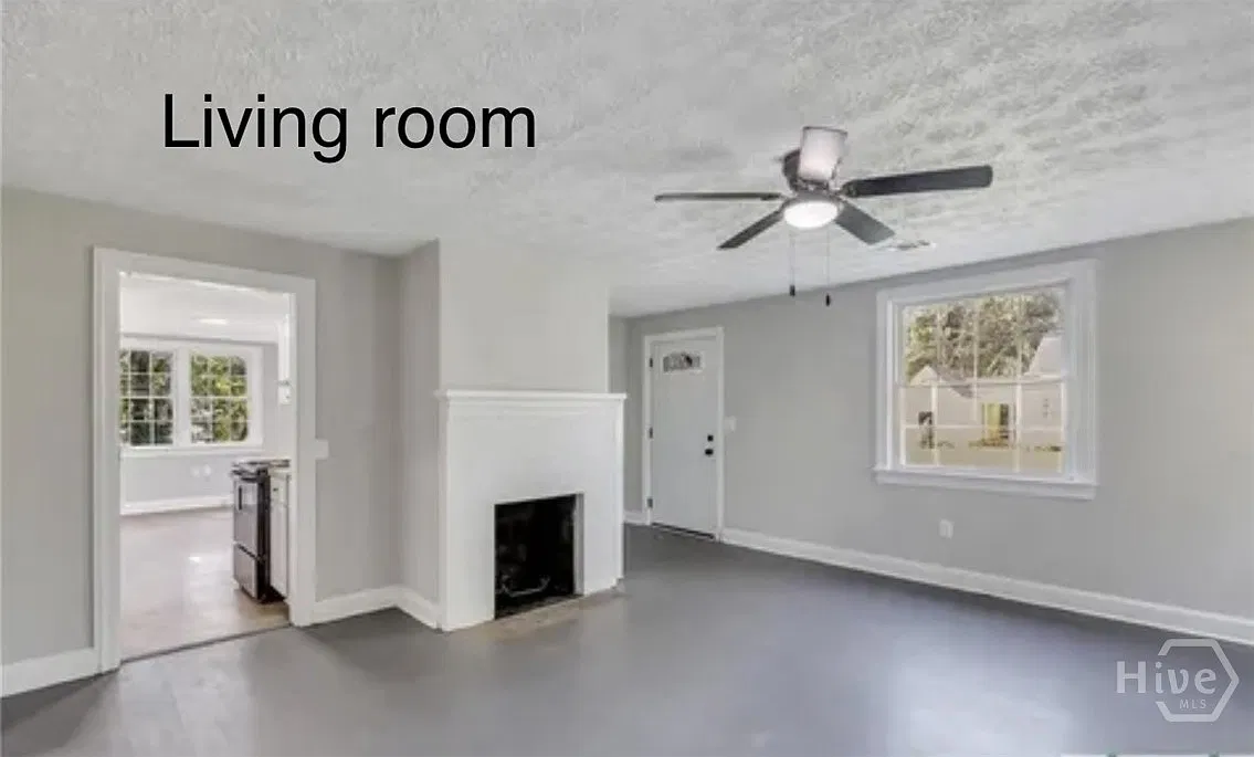 2 bed, 1.0 bath, 870 sqft, $1,385 — Photo 4
