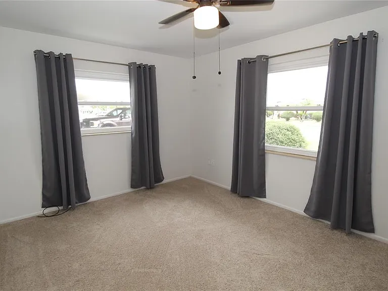1104 Desert Hills Dr — Photo 18