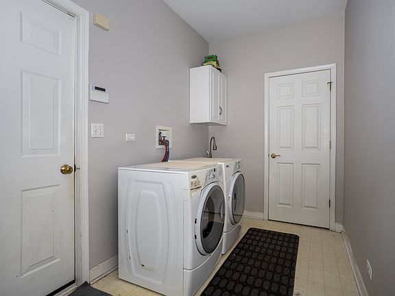 2nd image of 4715 Chokeberry Dr