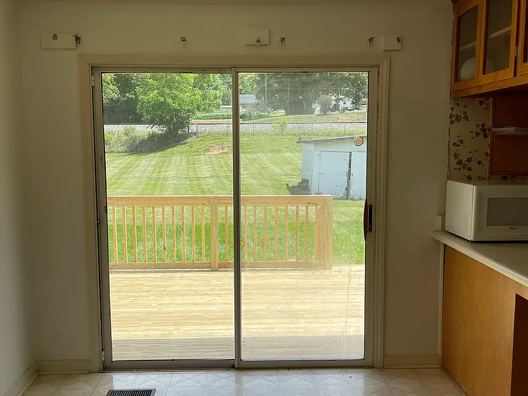 114 Briggs St — Photo 3