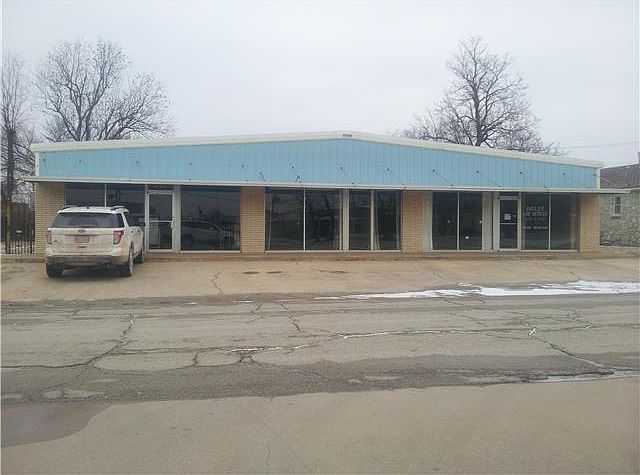 1st image of 503 W 4th #1,2,3