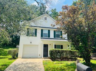 690 Escalade Dr, Atlanta, GA 30349