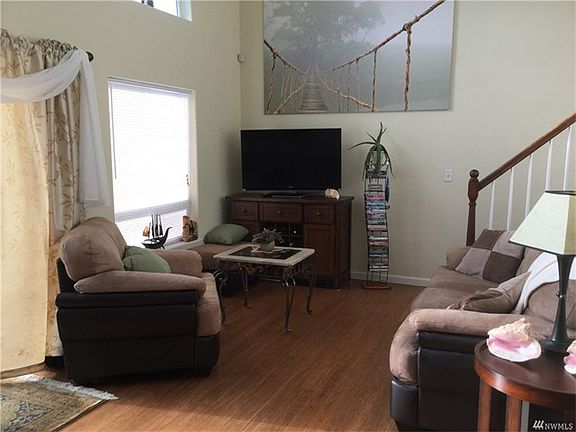 3rd image of 168 Wishkah Ave