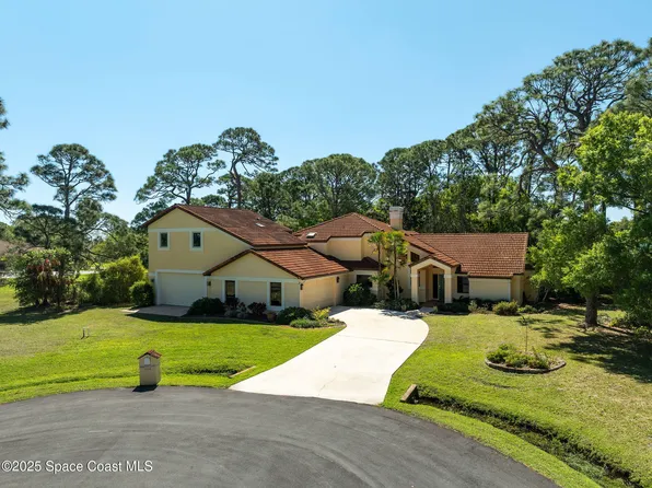 3445 Huggins Dr, Malabar, FL 32950