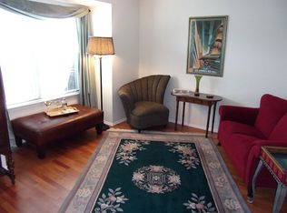 2 Adams Ct, East Windsor, NJ 08520