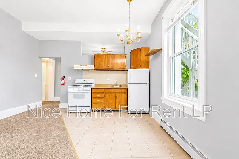 1 bed, 1.0 bath, $1,450 — Photo 2