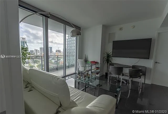 92 SW 3rd St #1802 — Photo 10