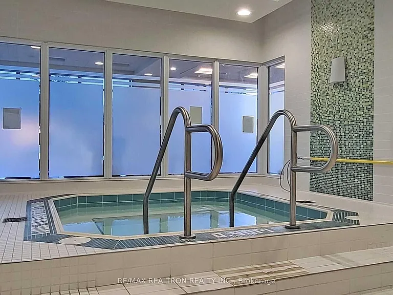 7890 Bathurst St #2505 — Photo 43